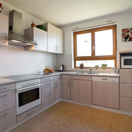 Tamara روفينجسكو سيلو